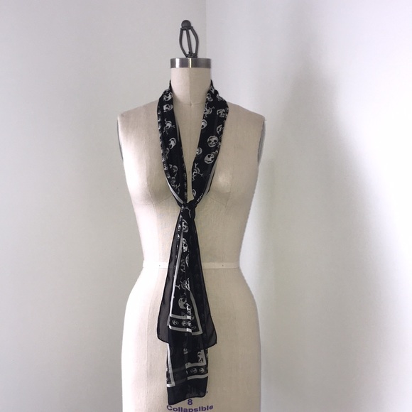 Scarf - Picture 5 of 6